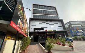 Collection O By Oyo Local Square | Whitefield